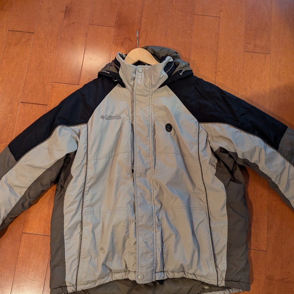 COLUMBIA SPORTWEAR JACKET